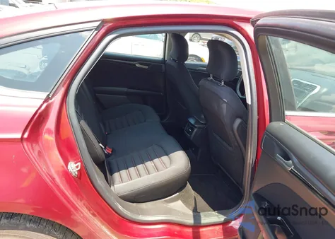 2016 Ford Fusion Se z USA, uszkodzony, nr VIN 3FA6P0T97GR277423